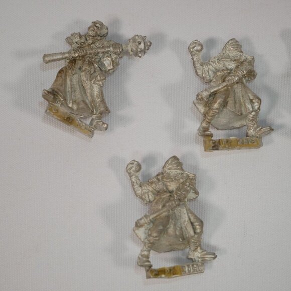 Warmachine Menoth Holy Zealots X 5 + Leader Metal OOP Miniatures (no Bases) - Picture 2 of 3